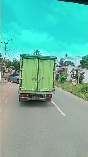 Mini Containers Moving Slowly