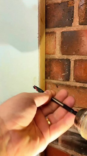 Flawless Finishes Start Here. The Definity Complete range from @scolmore_group lets decorators paint right up to the edge — simply remove the front plate for a clean, professional result. No paint on your stunning Antique Brass switch, just smooth, screwless perfection. ✨⚡️ @smarttoolgroupuk @oxtoolsuk @tracertools @armeguk #DefinityComplete #AntiqueBrass #InteriorDesign #ProfessionalFinish #HomeStyle #ElectricalAccessories #asmr #electrician #ukelectrician #uksparky #sparky | Live Sparks