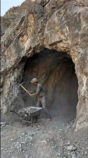 I Built a House Inside a Cave 😳