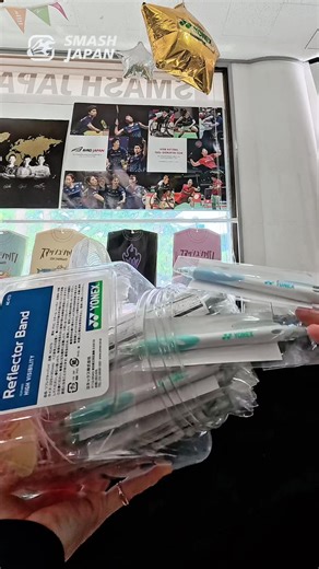 🌸 YONEX春まつり2026 🌸 ┏━━━━━━━━━━━━━┓ ✨ 忘れられない体験をしよう ✨ ┗━━━━━━━━━━━━━┛ ヨネックス春まつり、ついにスタート‼️ 新入生・新級生・卒業生の皆さん🌸 新しいギアを揃えて最高の春を迎えよう🎾✨ 🎁 先着プレゼント オリジナルシャープペン 🖋️ 🎁 抽選で豪華賞品が当たる A賞：ハードクーラーBOX 🧊 B賞：アウトドアチェア 🪑 C賞：シリコン氷のうボトル 🍼 🛒 参加条件 ラケット 13,200円(税込)〜シューズ 7,700円(税込)〜 早い者勝ちです！お急ぎください💨 👇 公式LINEでお友達💙💚 https://x.gd/aLHNd #ヨネックス #バドミントン #春まつり