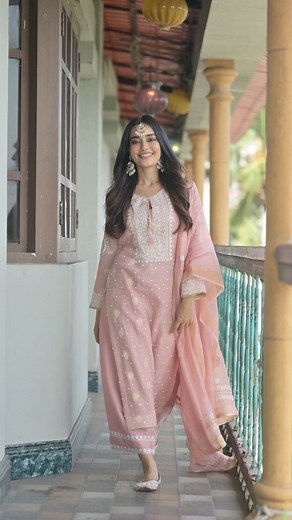 981K views · 250 reactions | Self love is the highest frequency that attracts everything you deserve 﫶 . . . . . . . . Wearing @saman.emporio @tishaadulanii_ MUA @doseofglamourbyafreen Hair @aartigupta5565 Clicked by @deepak_das_photography | Surbhi Jyoti | Facebook