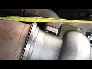 How to replace a C12 caterpillar Turbo on a 99'Freightliner century class p4.‪@ElSuperTrucha‬