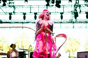 WATCH: Kate Nash Releases New Video For "Good Summer" -