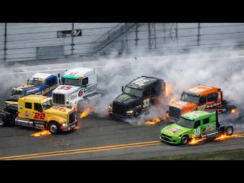 So Many WRECKS at Daytona !! Also so many coming Home on 95 North Bound !!