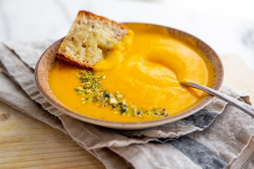 Easy Vegetable Potage Soup with Cheesy Baguettes