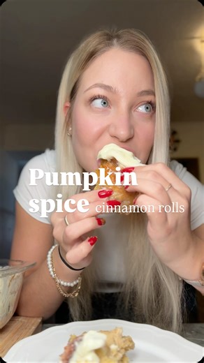 3.1K views · 70 reactions | Pumpkin spice cinnamon rolls  Recept:...