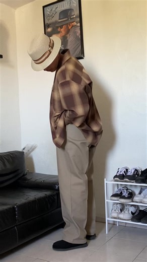 Moda masculina en Tijuana: Camisas estilo cholo y la influencia de los homies