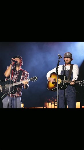 Singing Classic Country Songs with Luke Bryan