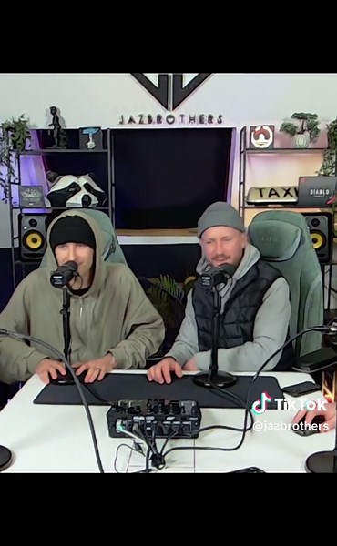 JazBrothers na TikTok
