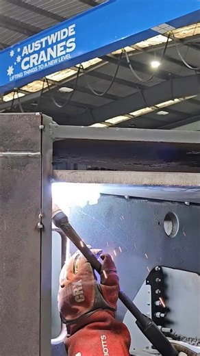 Rebuilding a Franna Crane Frame Joint with Welding & Line Boring