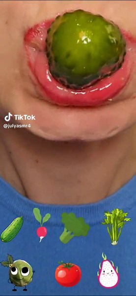 Delicious ASMR Vegetable Eating Experience