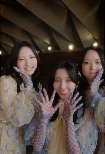 お願いバッハ！を楽しむ日向坂46のパフォーマンス