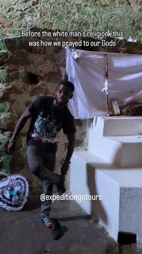 Sacred Libation at Cape Coast Castle | Honoring Ancestors in Ghana 🇬🇭 #history