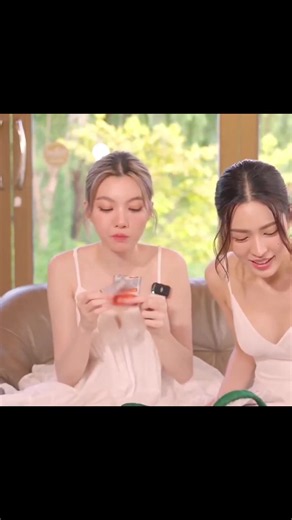 Orm Kornnaphat & Lingling Kwong: A Special Appearance