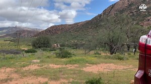 Hierdie opgeknapte 7-sitplek sportnuts was gelukkig soos ‘n vark in modder in die Noord-Kaap – dan glimlag hierdie kompakte buksie weer van oor tot oor met sy nuwe baadtjie en die Wes-Kaap word verken met hierdie nuwe diesel model. Mag jy ‘n outomatiese voertuig sleep? Die hele span raak dan weer kinders vir #2wiele. This refreshed 7-seater SUV was as happy as a pig in mud in the Northern Cape - then this compact crossover was smiling from ear to ear with his new jacket and we explore the Wester