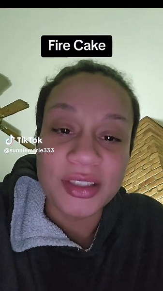 This is the funniest thing on the internet 🤣 | cake