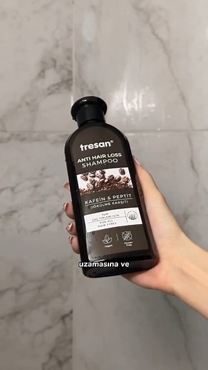 Tresan on Instagram: "🌿 Doğanın gücüyle desteklenen bakım rutini! Biberiye, nane ve bitkisel yağların ferahlatıcı etkisiyle saç bakımında yeni bir denge keşfedin. 🍃✨ Tresan’ın dökülmeye eğilimli saçlar için geliştirdiği özel serisi; şampuan, krem, tonik ve bakım yağıyla saçınızı kökten uca beslemeye, nemini korumaya ve canlı bir görünüm kazandırmaya yardımcı olur. Her adımda doğadan gelen tazeliği hissedin. 💧 #Tresan #BiberiyeBakımı #DoğalBakım #SaçRutini #HairCareRoutine #BitkiselBakım #Nane