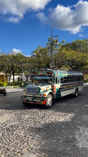 I finally had my first experience on the ‘camionetta’, aka ‘chicken bus’ / public bus ( old North American school buses pimped out with lights and decoration). It was THE WILDEST ride of my life. Every single person I have spoken to has warned me NOT to take the local buses for safety reasons. Two weeks ago a local bus crashed on the route I took and 15 people died. Who knows how often this happens. The drivers are lunatics and race each other to the next stop so that they can be the first to co