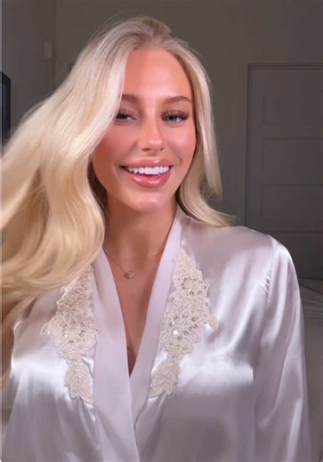 Full Glam Makeup: A Revitalizing Transformation