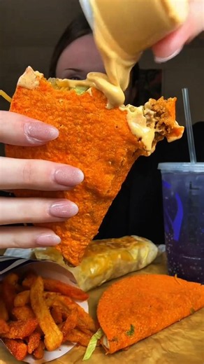 The Ultimate Taco Bell Combo 🤤🌮 | ASMR Mukbang #burrito #nachofries #tacos #asmrfood #mukbang #viral
