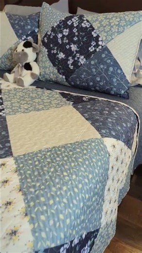 Spring Bedroom Decor | Quilts with Patch patterns | Farmhouse Style Home decor