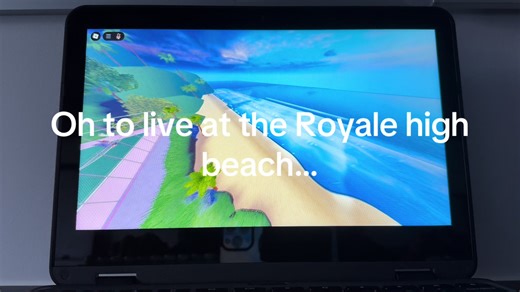 Royale high beach #royalehigh #fyp #roblox #viral