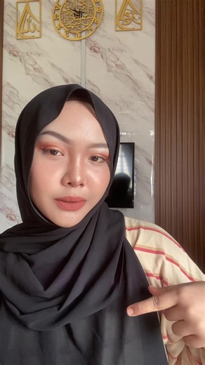 tengoh viral liquid blush ni warno pun come ii aku paka code 102 #liquidblush #biya #biyaliquidblush #bagkuning👆 #affiliatemarketing #fyp