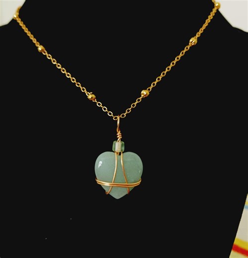 Green Heart Necklace: Valentines Day Jewelry, Handmade Jewelry - Etsy