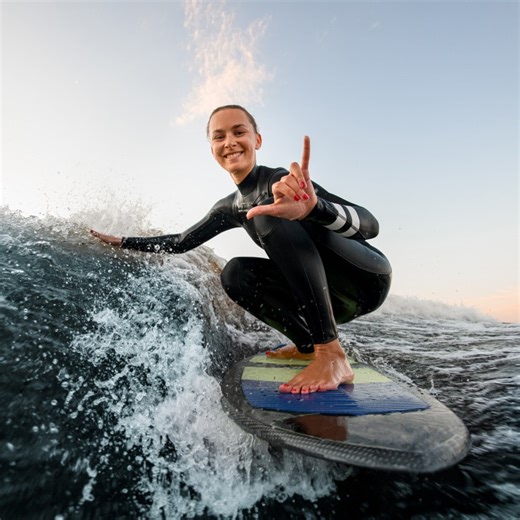 6 Perfect Beaches in Florida to Learn How to Surf This Summer