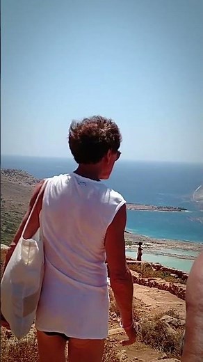 The iconic walk down to Balos Beach — Crete's turquoise treasure. 🌊🏝️