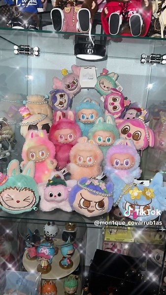 Fluffy Vibrant Toe Nail Art Ideas for Happy Feet