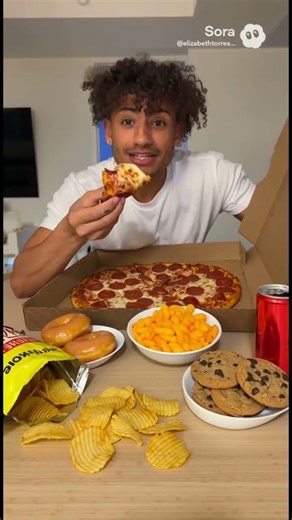 Foltyn Eats a Bunch of Junk Food🍕🍔😋 #funny #shorts #trending