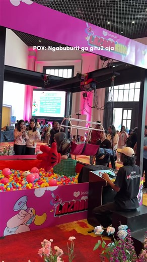 Kali ini ngabuburitnya beda, karena dapet invitation untuk dateng di Lazada Run Ngabuburit Edition! dan mumpung lagi Lazada 3.3 Ramadan Mega Sale, jangan lupa cek Lazada ya #LazadaID #LazadaRamadan