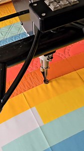 Here's a fun, simple loop design that's perfect for borders or sashing! 🌀 Stitch a small loop, then a big loop with a small one inside—repeat to fill the strip. We all start somewhere, and starting simple is the best place to begin. In my FREE class Free Motion Filler Frenzy, we focus on the basics to help you build confidence and skill. ✨ Practice really is the key! Comment Frenzy below and I’ll send you the info! | Piece N Quilt