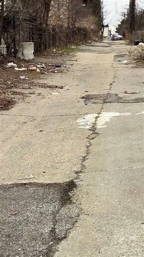 Yamaha pw50 racing with dad