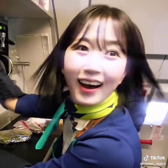 Replying to @jinkyu gini kah makasudnya?? 😂😂 #NMIXX #haewon #nmixxedit #haewonedit #haewonmeme #sparklyfastromanticmontages #workdol