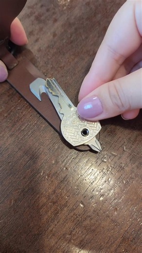 5.6K views · 15 reactions | Assemble with Me | KeySmart Air #keysmart #keyorganizer #minimalism #airtag #airtagholder #assembly #assemblewithme #essentials | KeySmart | Facebook