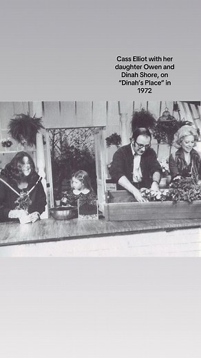 Cass Elliot's Fashion and Moments on Dinah's Place 1972