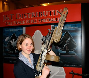 SHOT Show 2012: Kriss Systems' Vector Submachine Gun - Core77