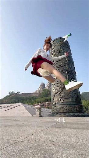 Chinese culture origin #shuttlecock kicking #outdoors #exercise #girls #daily exercise