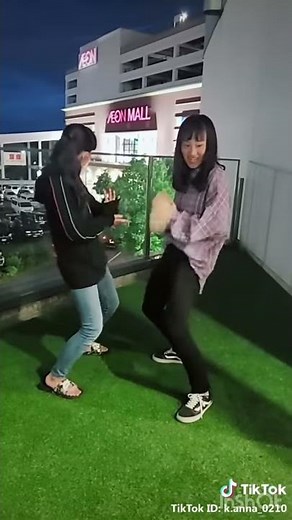 JC腰振りTik Tok