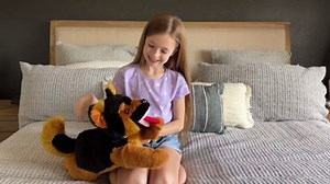 MaoGoLan 5Pcs Giant German Shepherd Dog Plush Toys with 4 Babies, Realistic Soft and Cuddly Stuffed Dog Puppies for Kids, Puppy Lovers