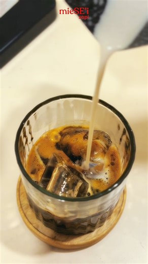 mieSE'isapi on Instagram: "Sudah ngopi belum hari ini? ☕ Kopi khas Manggarai dari @sombracoffee.id Yuk, cobain langsung di 📍 Kedai mieSE'i Sapi #seisapi #coffeeshop #graharaya #kopiindonesia #tangerangselatan"