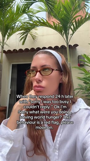 Understanding Breadcrumbing in Modern Relationships