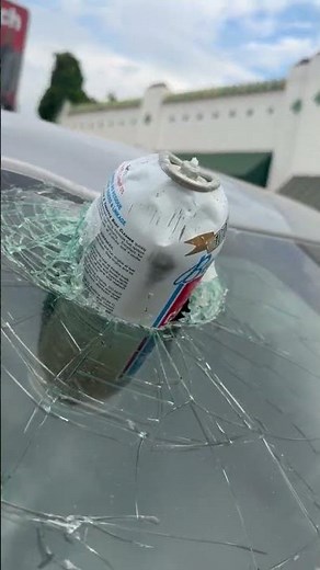 Exploded aerosol can leaves windshield shattered in Oklahoma, USA