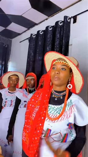 Taraba_weddings on Instagram: "Fulani Bride 👰‍♀️"