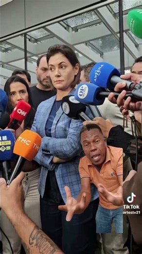 MICHELLE BOLSONARO É ASSEDIADA NA PRAÇA #notíciasabsurdas #NOTICIAS #MICHELLE