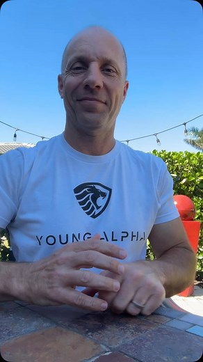 Ready to unleash the power of unexpected opportunities? 🤔✨ Too often, we chase after specific goals without listening to our intuition. Remember: every decision guided by your gut helps you evolve into your highest self! 💯 When I started to embrace who I truly am, amazing opportunities began to flow into my life. Be consistent, let go of what others think, and focus on adding value to those around you. The universe will respond! 🌌💖 What unexpected opportunities have you encountered lately? S