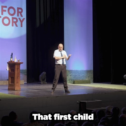 5.9K views · 20 reactions | ★★★★★ "A supremely polished performer" (Mail on Sunday) Standing up so you don't have to take it lying it down anymore, the Pub Landlord is back to make sense of the questions you probably already had the answers to. You know what they say: There’s no school like the old school, with the dodgy overflowing toilets. Al Murray's extended 2025 Guv Island Tour is now playing and coming to a venue near you! Book now. | Al Murray | Facebook