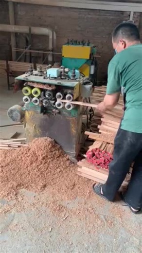 Polished DIY Birch Round Natural Wooden Dowel Rods and Sticks with Different Sizes-Graduation &amp; Christmas Decoration